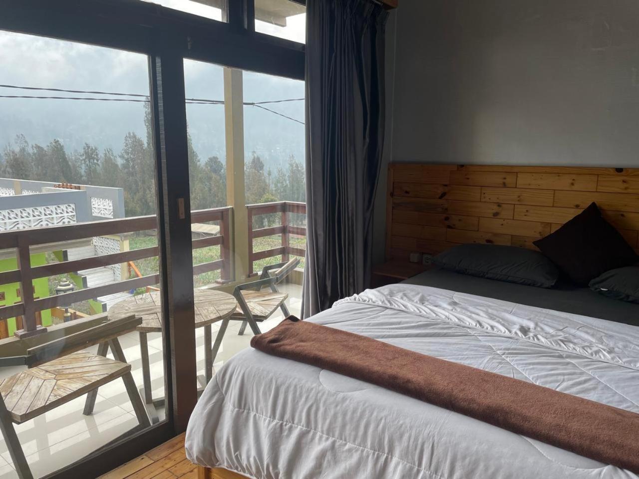 Bromo Semesta Guesthouse Probolinggo Extérieur photo